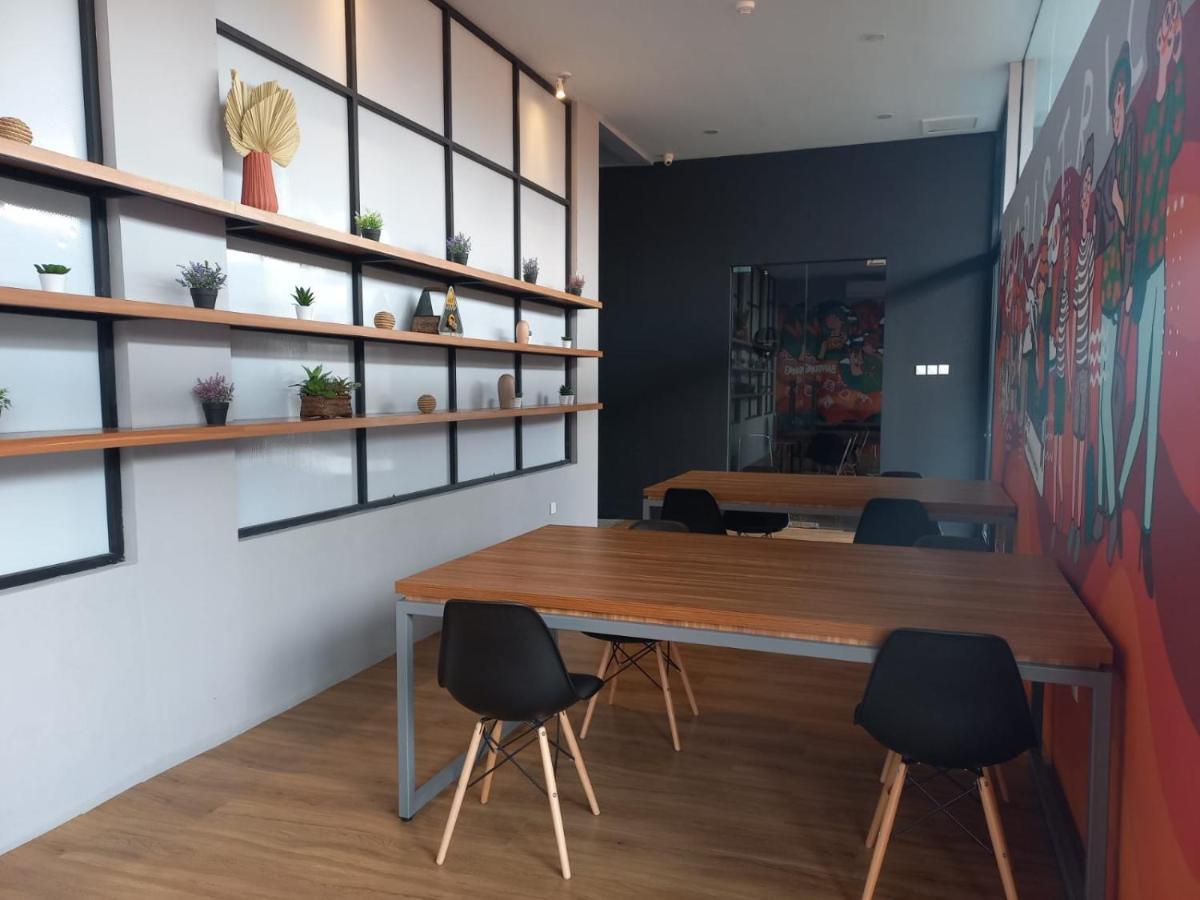 Nindya Biodistrict Hotel バンドゥン エクステリア 写真
